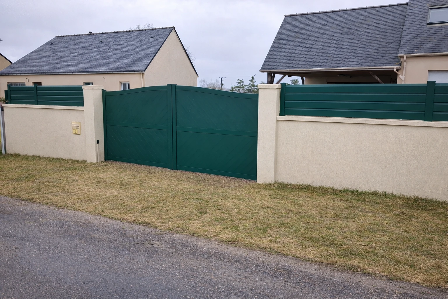 Clôture Pannecier'Easy et portail battant aluminium DoMaiN' Perche