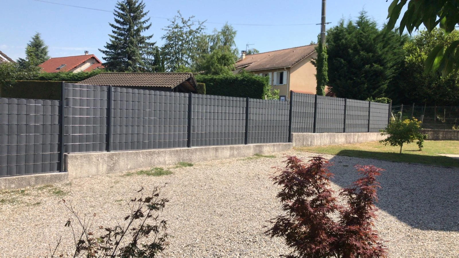 Grillage rigide avec occultation horizontale en PVC