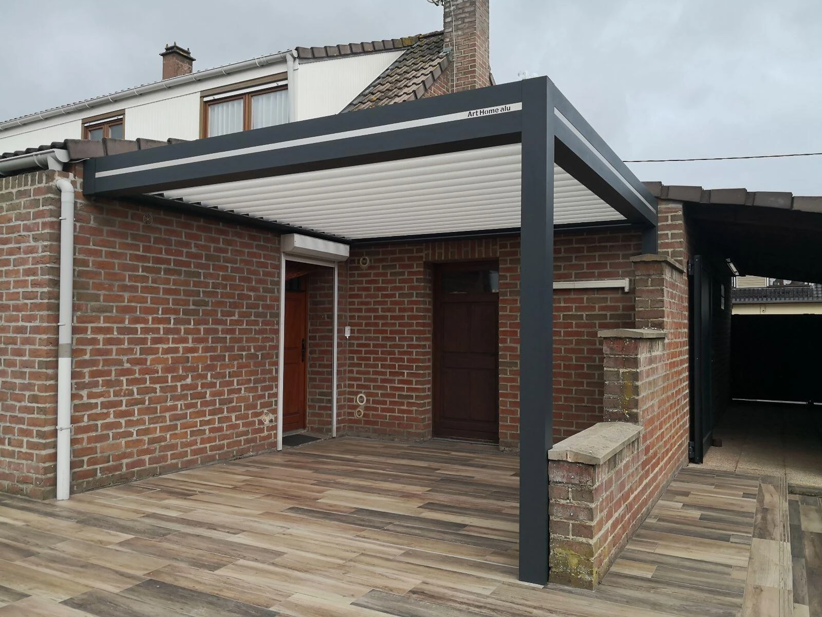 Pergola bioclimatique