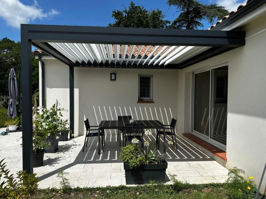 Pergola Bioclimatique - Ventury +