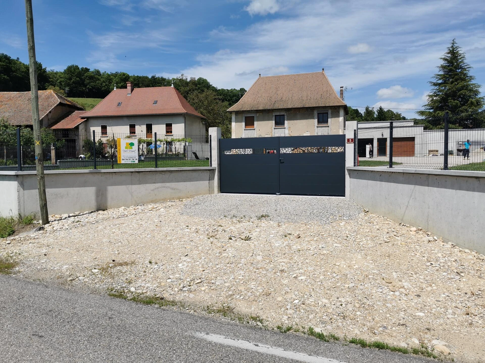 Portail battant aluminium