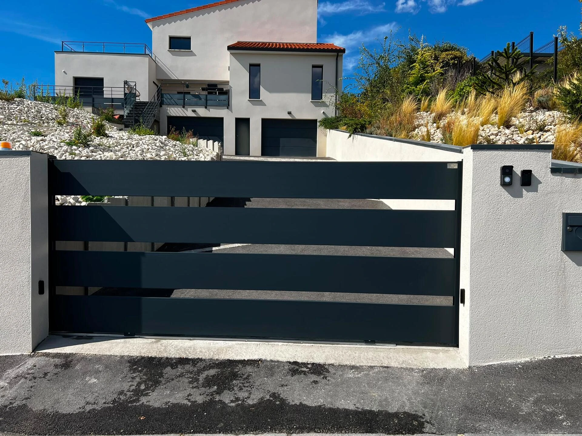 RIOM - PORTAIL DMC300