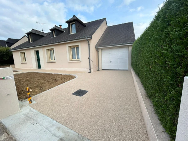 Allée de garage en Hydrostar® CREME