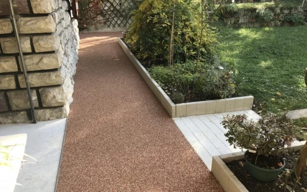 Allée piétonne en Hydrostar®