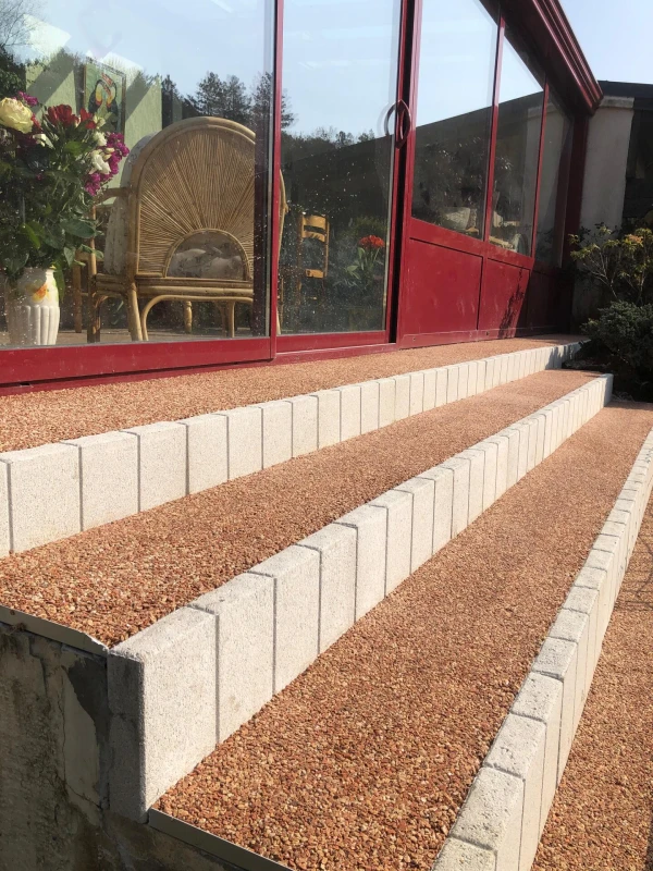 Allée piétonne en Hydrostar® corail et Bordure Haute Couture®
