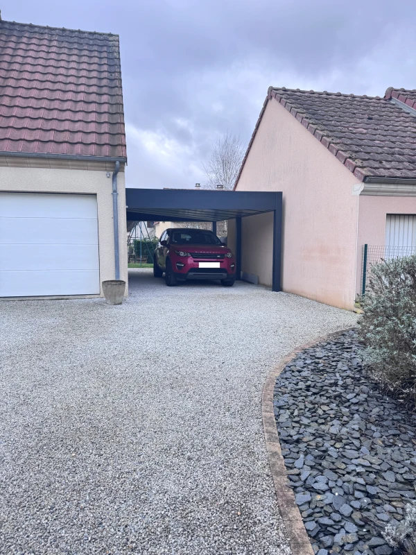 Carport Classic' Sunrise adossé à Perrigny (Yonne, 89)