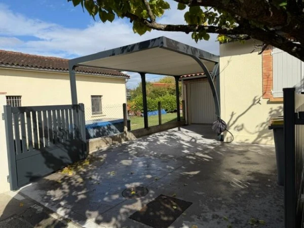 CARPORT TOIT PLAT AVEC DEGAGEMENT INDEPENDANT