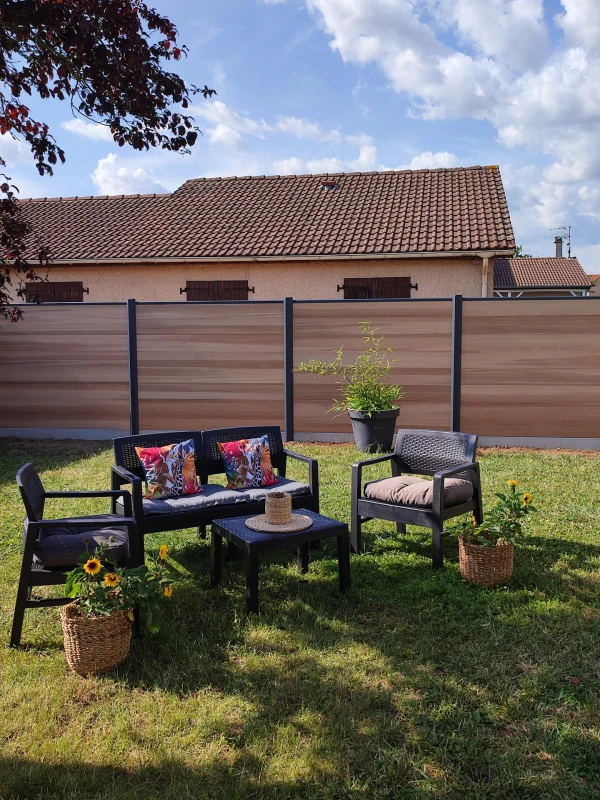 Clôture composite DoMaStyl' Effet bois Red Cedar