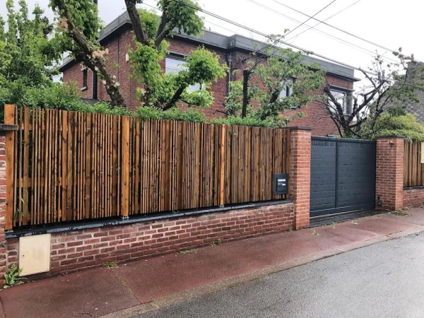 Clôture en bois