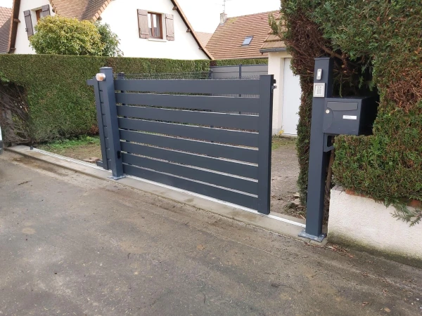 Coulissant aluminium Strong ajouré