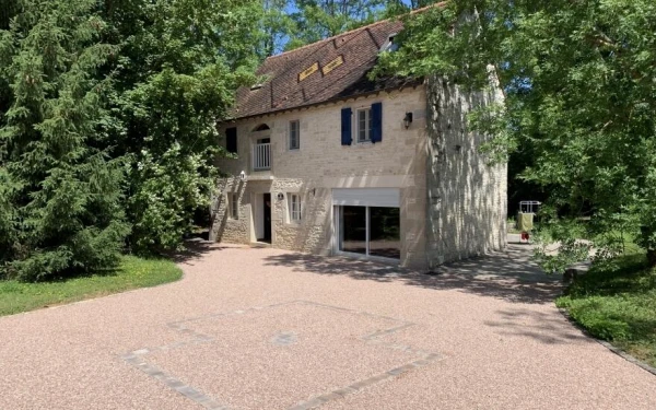 Cour en Alvéostar®