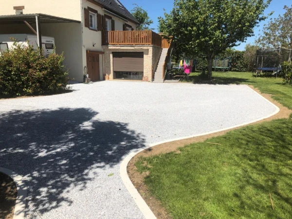 Cour en Alvéostar®