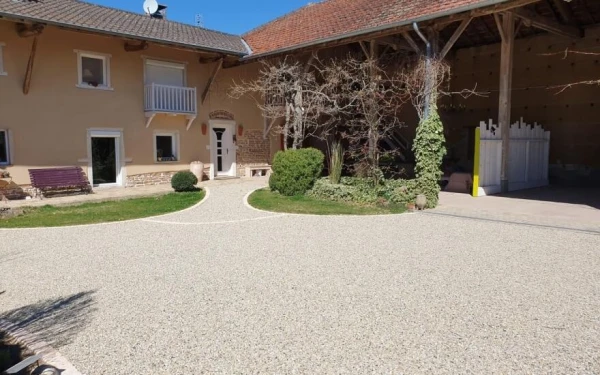 Cour en Alvéostar®