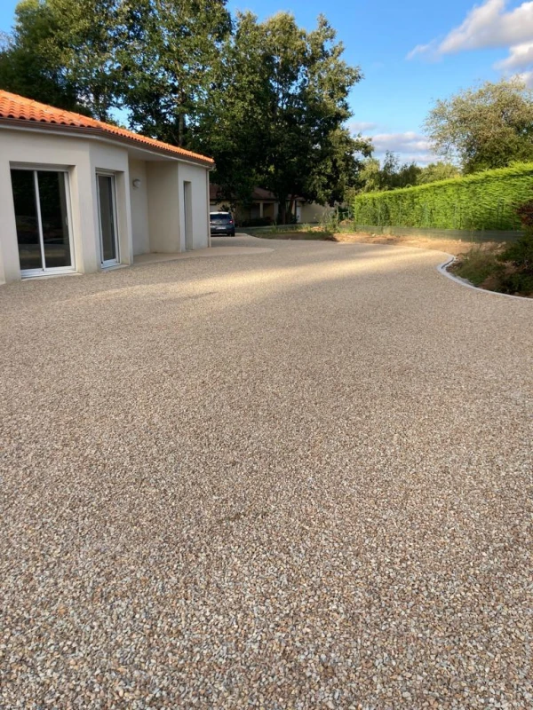 Cour en Alvéostar®