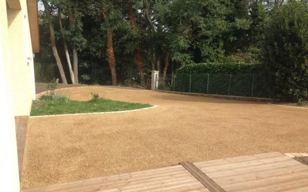 Cour en Alvéostar®