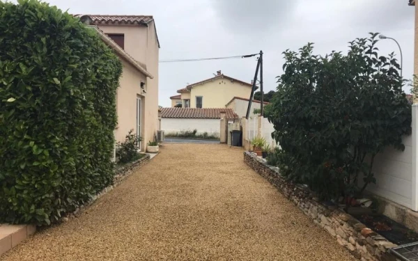 Cour en Alvéostar® et Pavé la Couture®