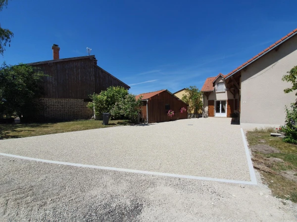 Cour en Alvéostar® et Pavé la couture®