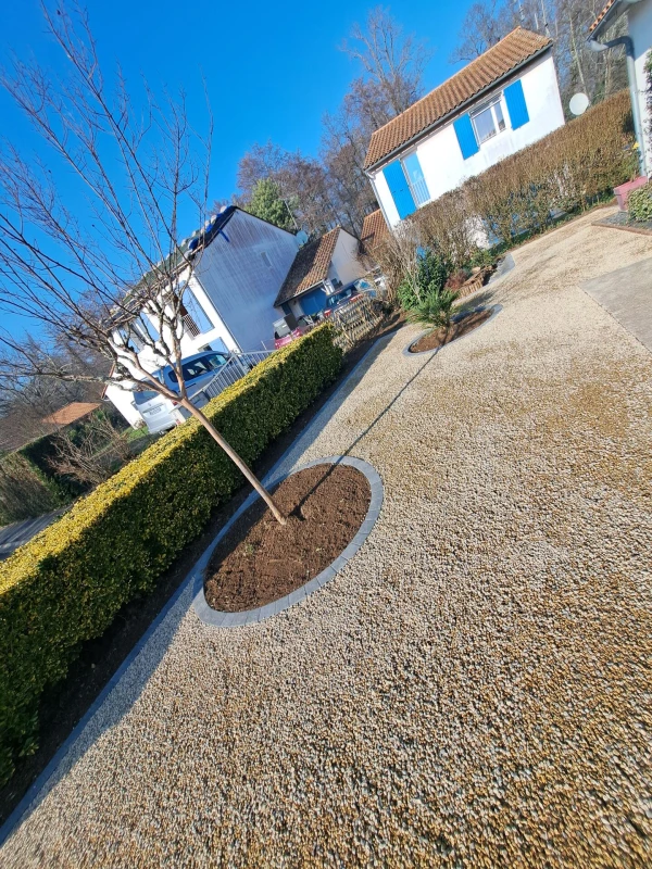Cour en Alvéostar® et Pavé la couture®