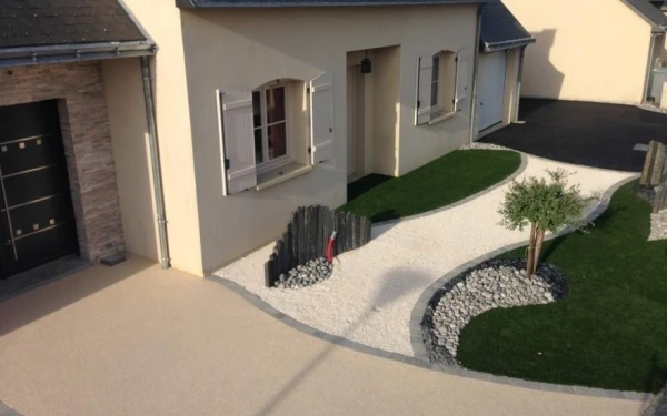 Cour en Gravistar®, DM Green® enrobé noir à chaud