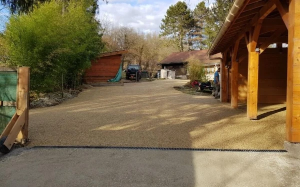 Cour en Gravistar® - Entreprise Allée du Lac