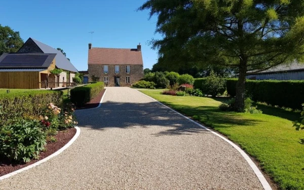 Cour en Gravistar® - Entreprise Giard