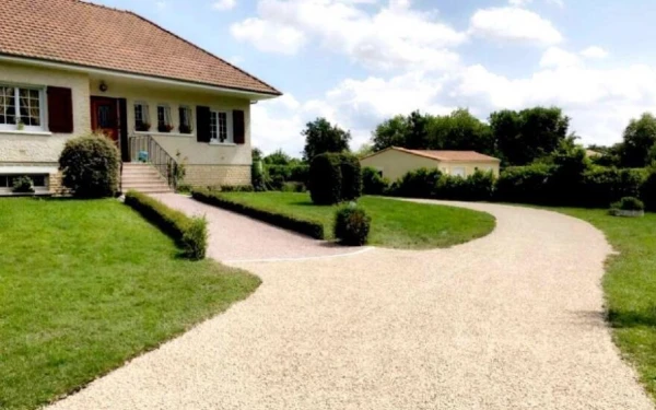 Cour en Gravistar® - Entreprise Larue