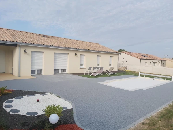 Cour en Hydrostar®