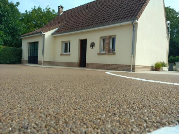 Cour en Hydrostar® et Pavé la couture®