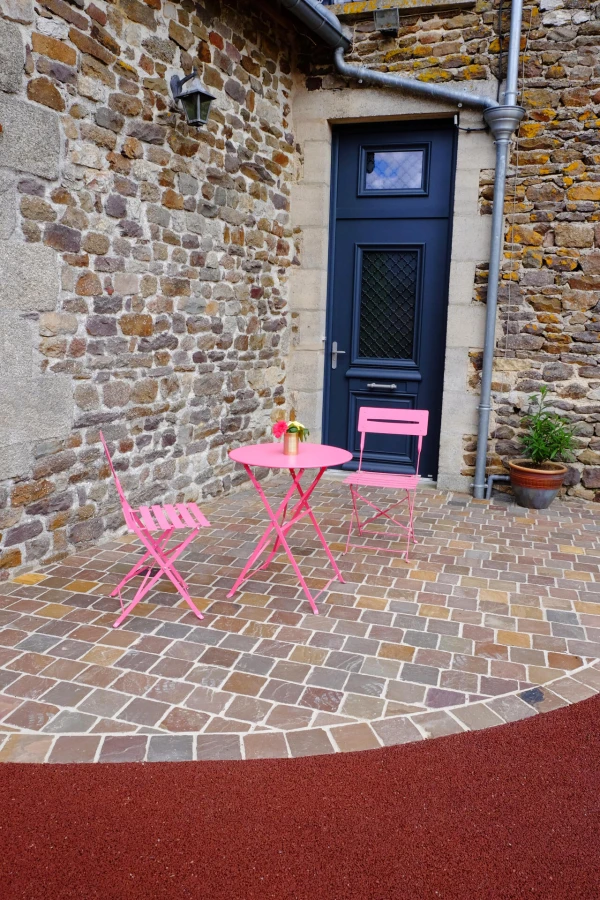 Cour en Stardraine® et Pierra nature