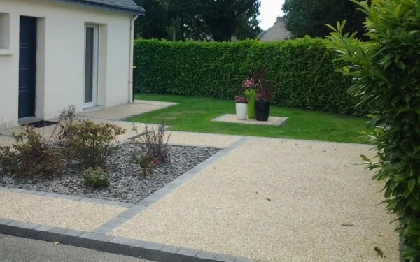 Entrée de maison en béton désactivé