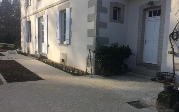 Entrée de maison en pavage
