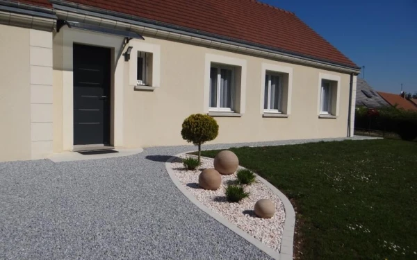Entrée de maison en pavage et Gravistar®