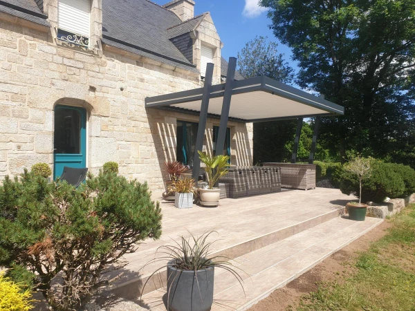 Pergola bioclimatique