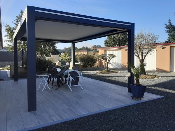 Pergola bioclimatique