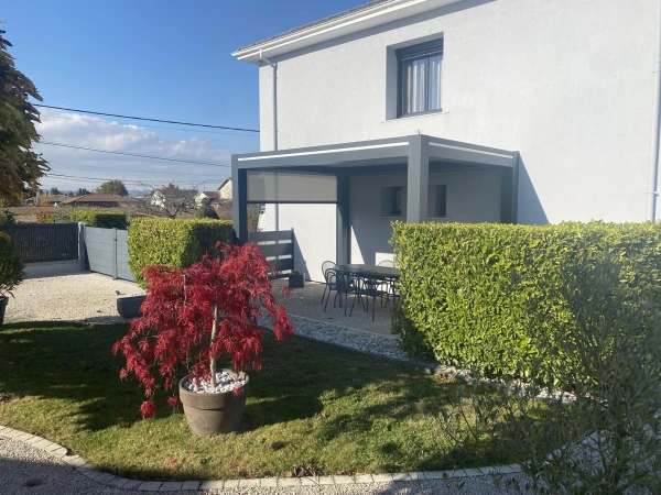 Pergola Bioclimatique Prélude Intégrale + store