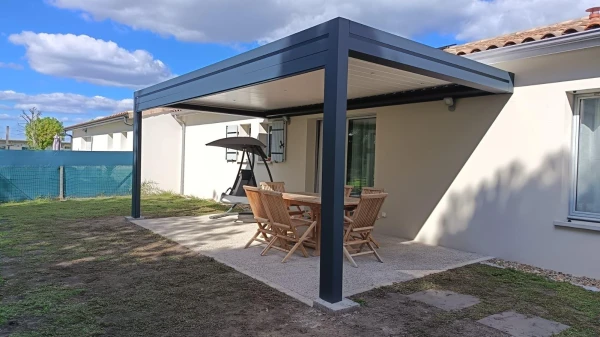 PERGOLA BIOCLIMATIQUE VENTURY +