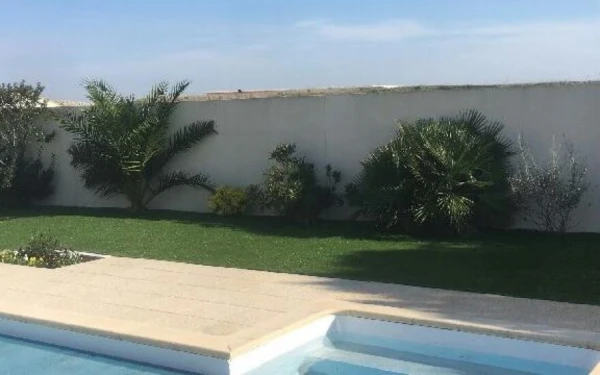 Plage de piscine en DM Green®