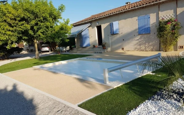 Plage de piscine en DM Green® et Minéralstar®