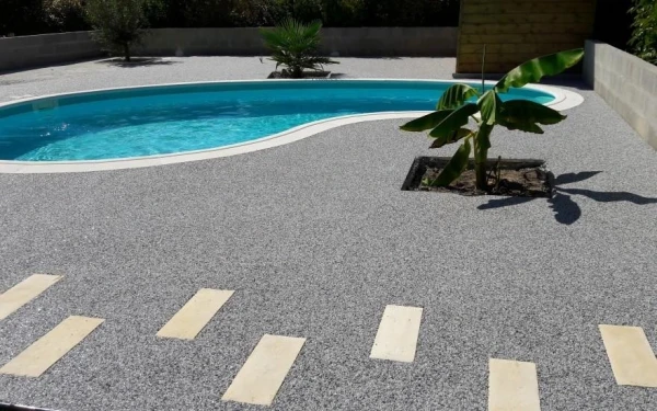 Plage de piscine en Hydrostar®