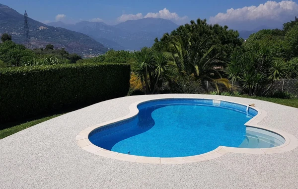 Plage de piscine en Hydrostar®