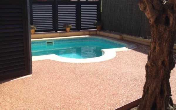 Plage de piscine en Hydrostar®