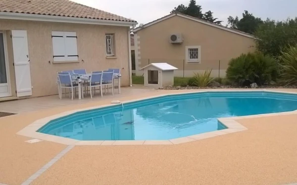 Plage de piscine en Minéralstar®