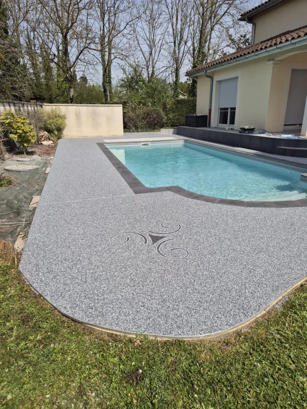Plage de piscine hydrostatique en Hydrostar gris perle