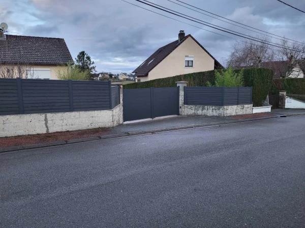 Portail aluminium Battant Classic' + Clôture composite DoMaStyl'