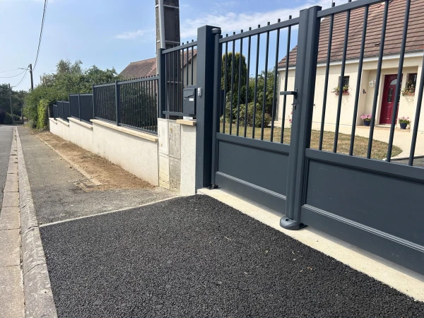 Portail Authentique battant et clôture authentique +muret