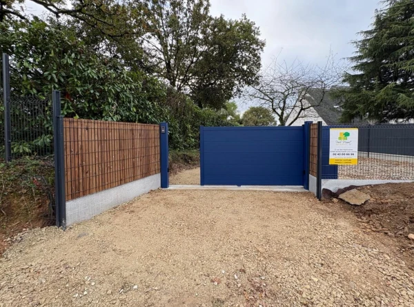 Portail coulissant aluminium DoMai'N Colmont