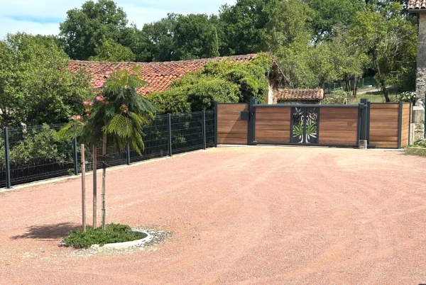 PORTAIL COULISSANT + CLOTURE DOMASTYL' EFFET BOIS