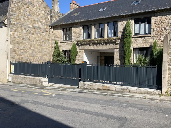Portail et clôture Authentique