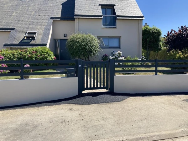 Portillon aluminium DoMai'N Jouanne