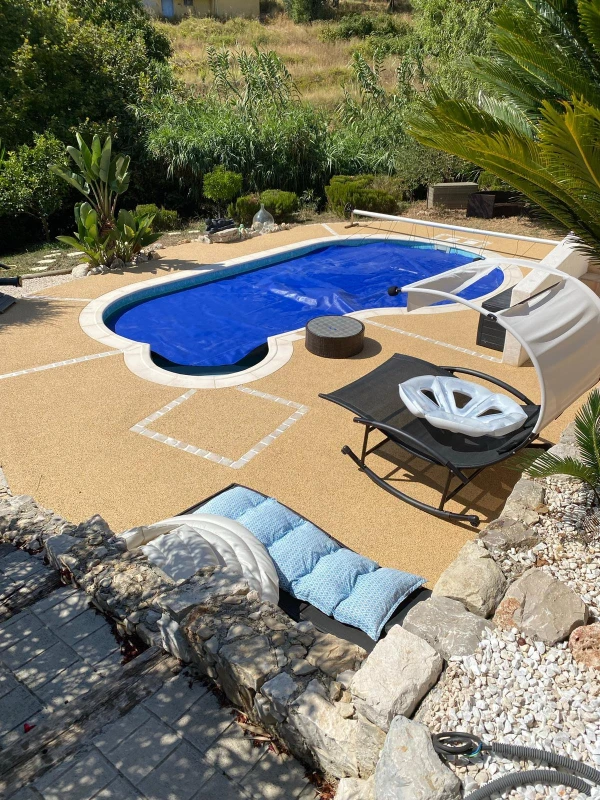 Terrasse en béton decoratif